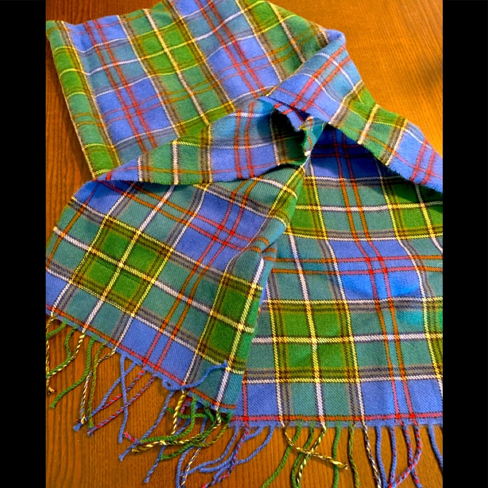 NWOT Pure new wool scarf